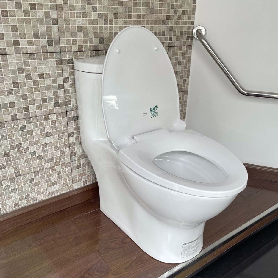 Bồn cầu Caesar 1 khối C1375